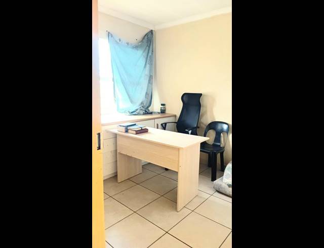 3 BEDROOM TOWNHOUSE FOR SALE IN WHITNEY GARDENS